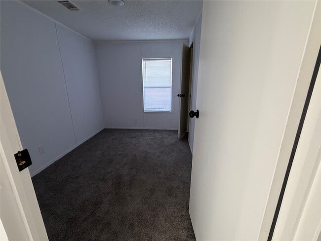 Building Photo - 31029 Sweetbriar Ln