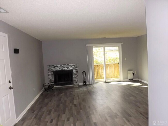 Building Photo - 5023 Ravens Crest Dr