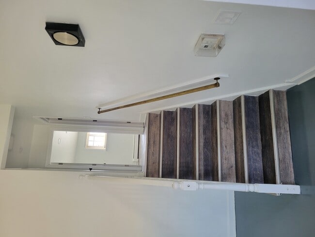 Building Photo - 3029 Bright St