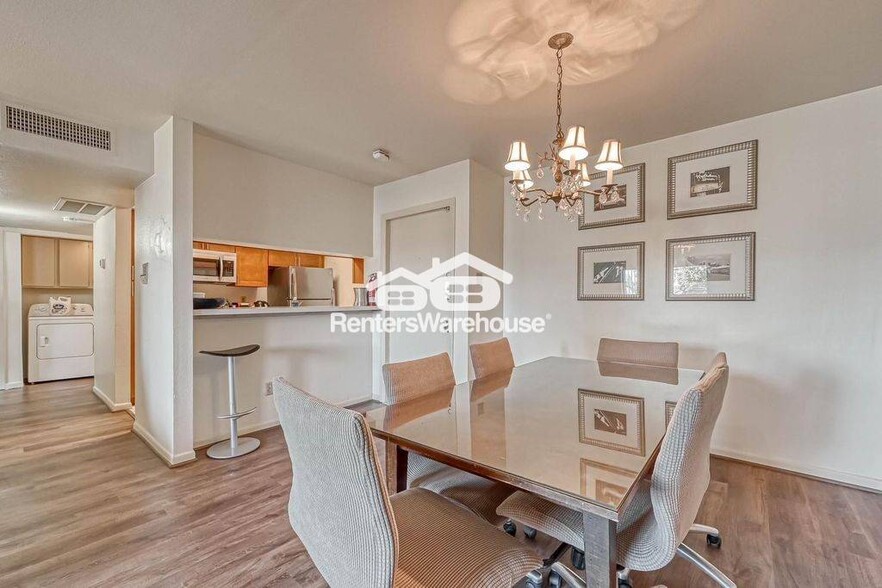 Building Photo - 8433 Hearth Dr