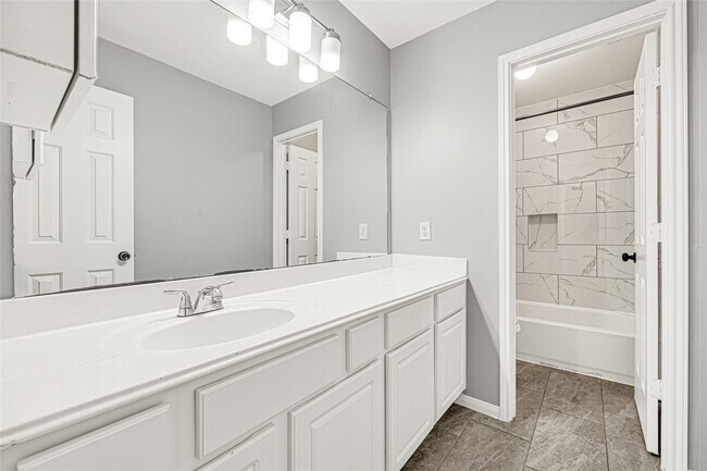 Building Photo - 5318 Champions Way Ln