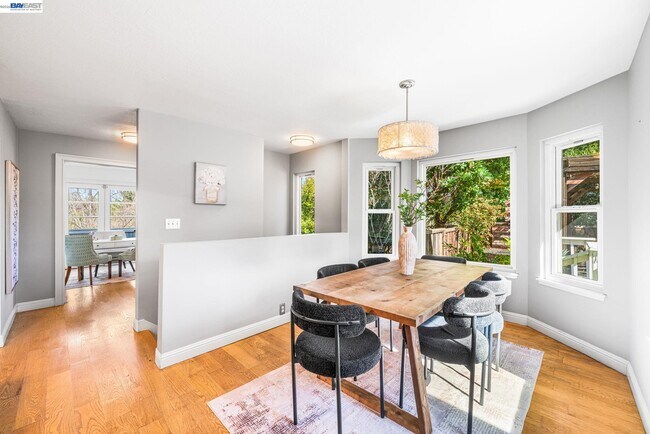 Building Photo - 4262 Tamur Ct