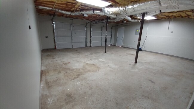 Building Photo - Charming Douglasville Home with Bonus Base...
