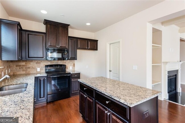 Building Photo - 2263 Spicy Pine Dr