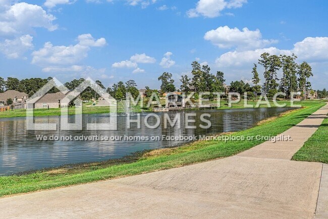 Building Photo - 6107 White Spruce Dr