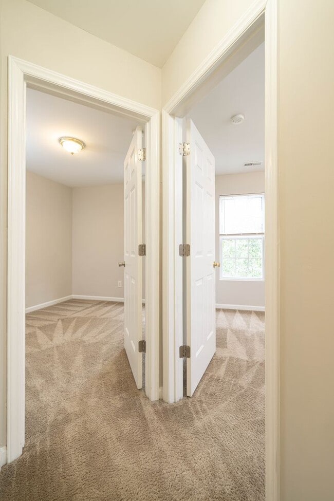 Building Photo - 3 Bedroom 2 1/2 Bathroom Home- Close to Downtown Clayton- Available August 1st!