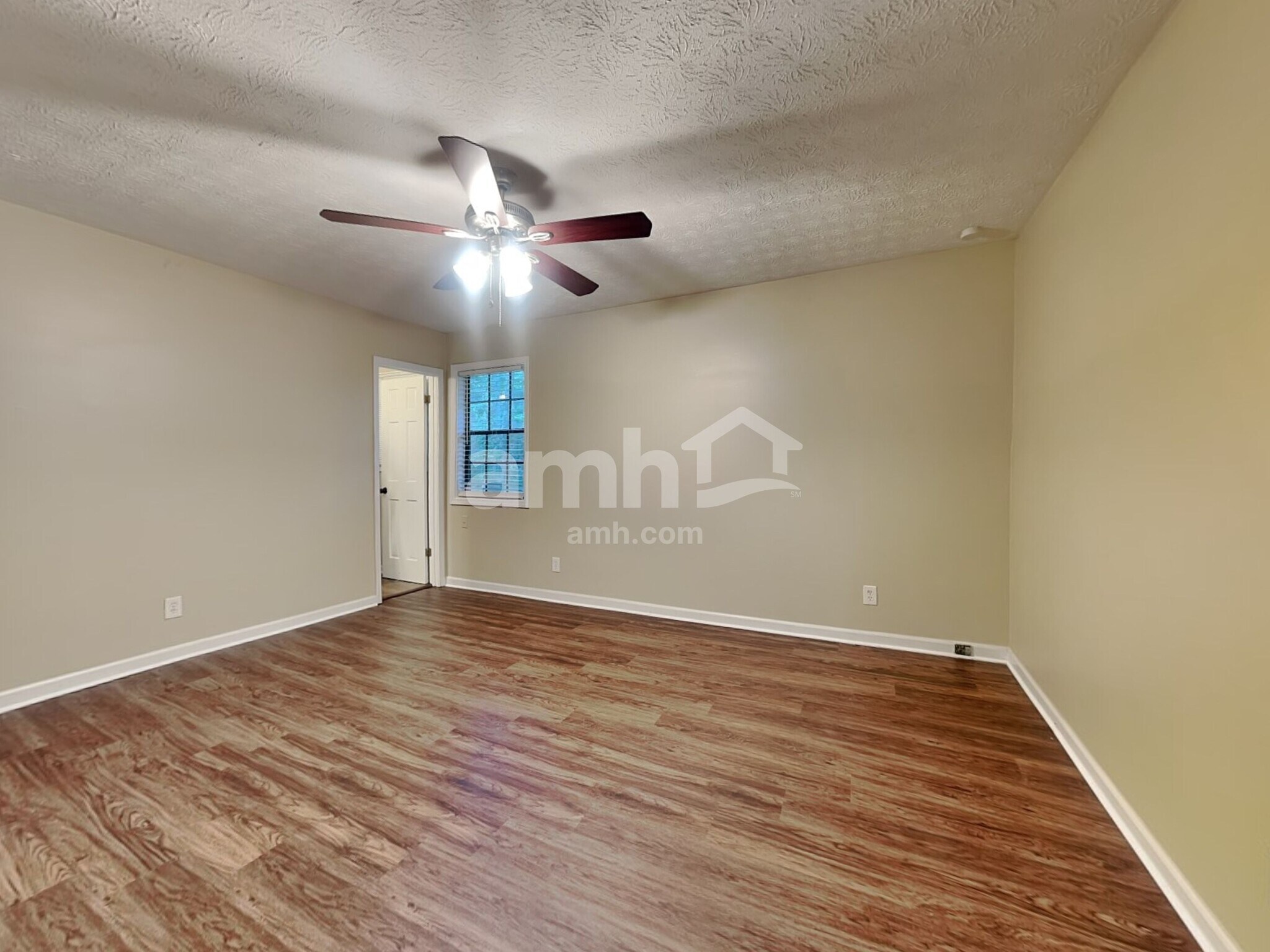 Building Photo - 3182 Fireplace Trl