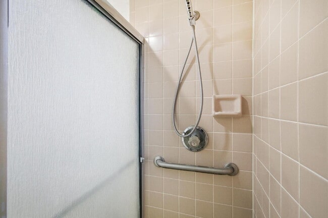 Building Photo - Woodhaven Condominium