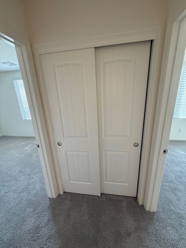 Building Photo - 8069 Athos Ct