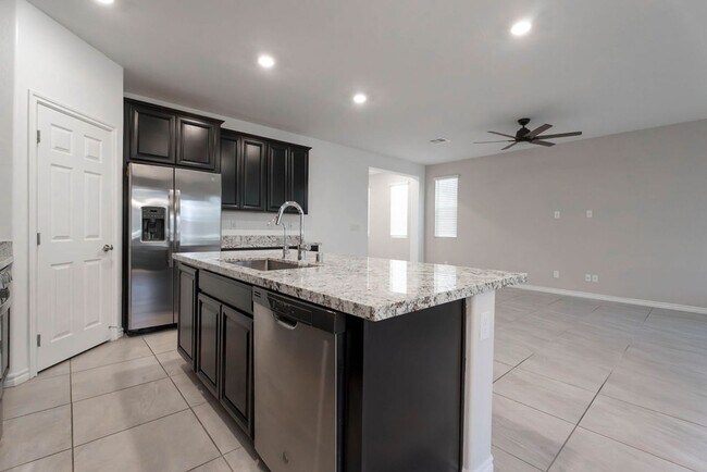 Building Photo - 7126 Calvert Cliffs St