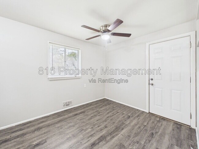 Building Photo - 8511 Crystal Ave