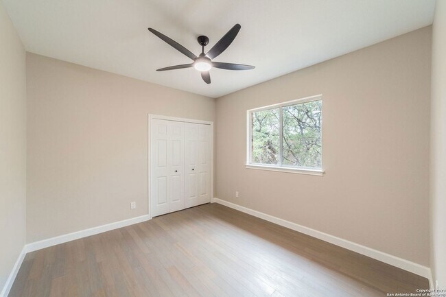 Building Photo - 18605 Elmbrook