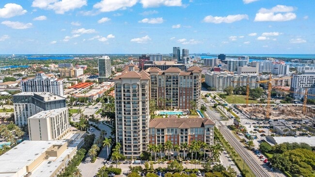 Building Photo - 550 Okeechobee Blvd