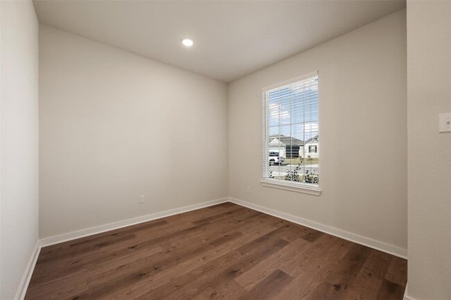 Building Photo - 109 Watch Hl