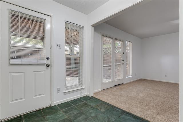Building Photo - 7608 Woodthrush Dr