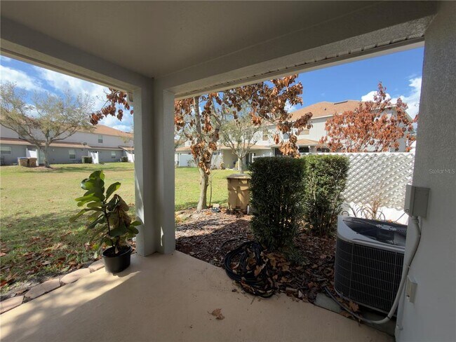 Building Photo - 2552 Aventurine St