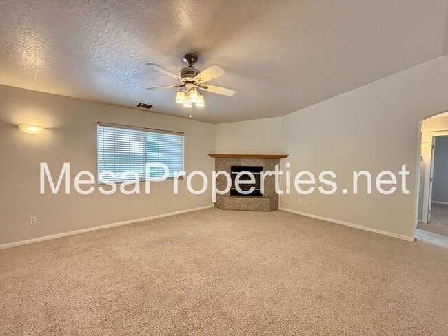 Building Photo - 14744 Hopland St