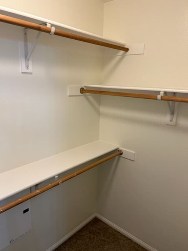 Building Photo - 4BD/2.5BATH FAMILY HOME-$4100 PER MO.