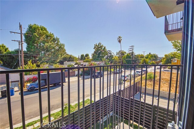 Building Photo - 10719 Addison St