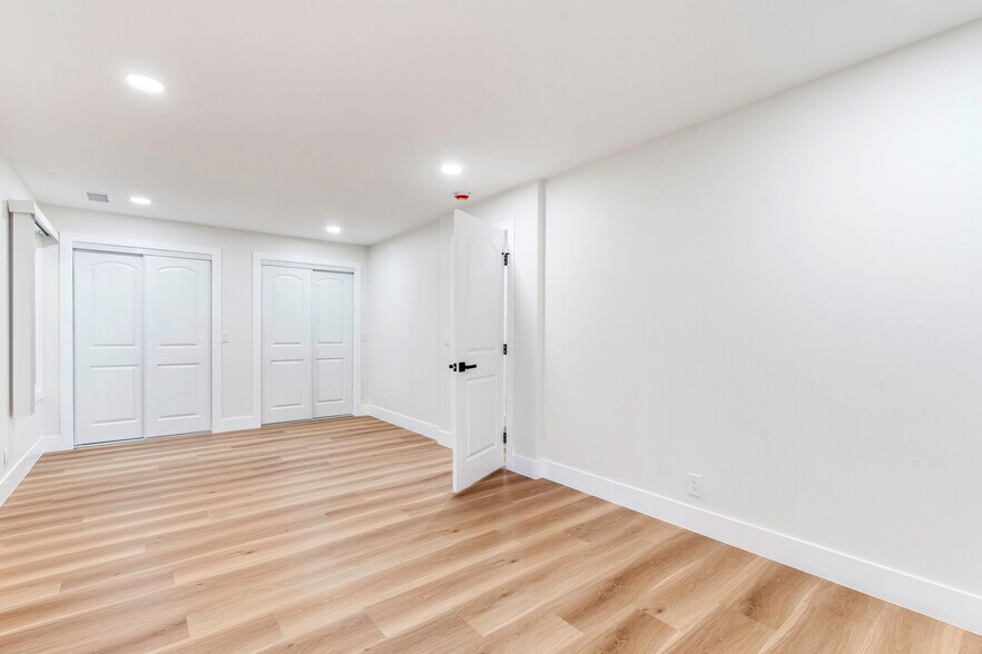 Building Photo - 23831 Pesaro