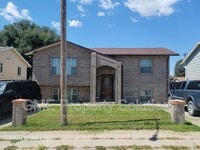 Building Photo - 212 S Potash Ave