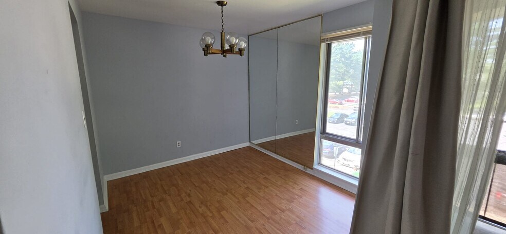 Building Photo - 222 Echelon Rd