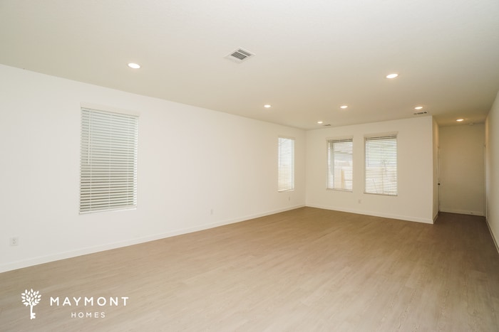 Building Photo - 268 Flathead