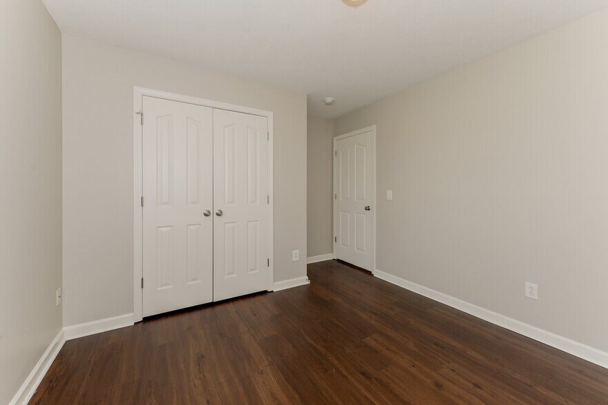 Building Photo - 3218 Barksdale Cir