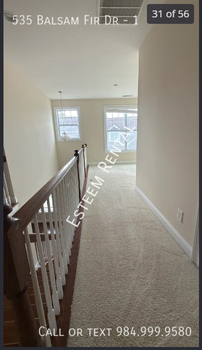 Building Photo - 535 Balsam Fir Dr