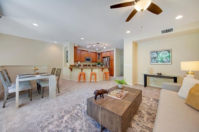 Building Photo - 895 Gaspar Vis