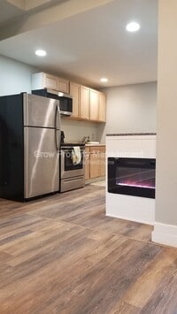 Building Photo - 2516 Cecil B Moore Ave