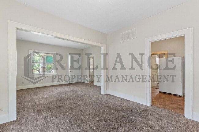 Building Photo - 1228 S Lulu St