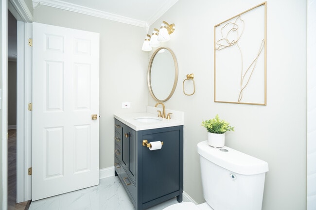 Building Photo - 2835 Rutland Cir