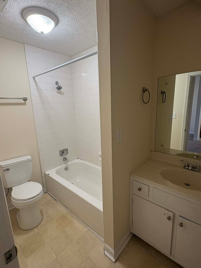 Building Photo - 1622 Flanigan Ct