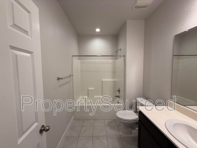 Building Photo - 1978 Memorial Ln