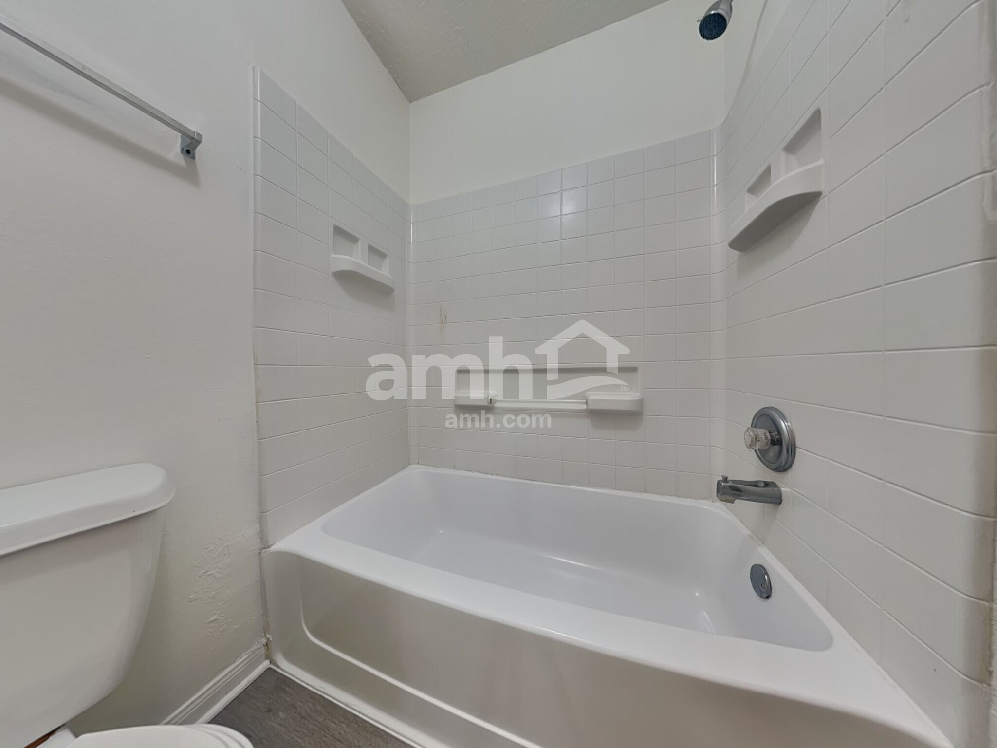 Building Photo - 19414 Dry Canyon Ct