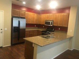 Building Photo - 15723 Parkhouse Dr