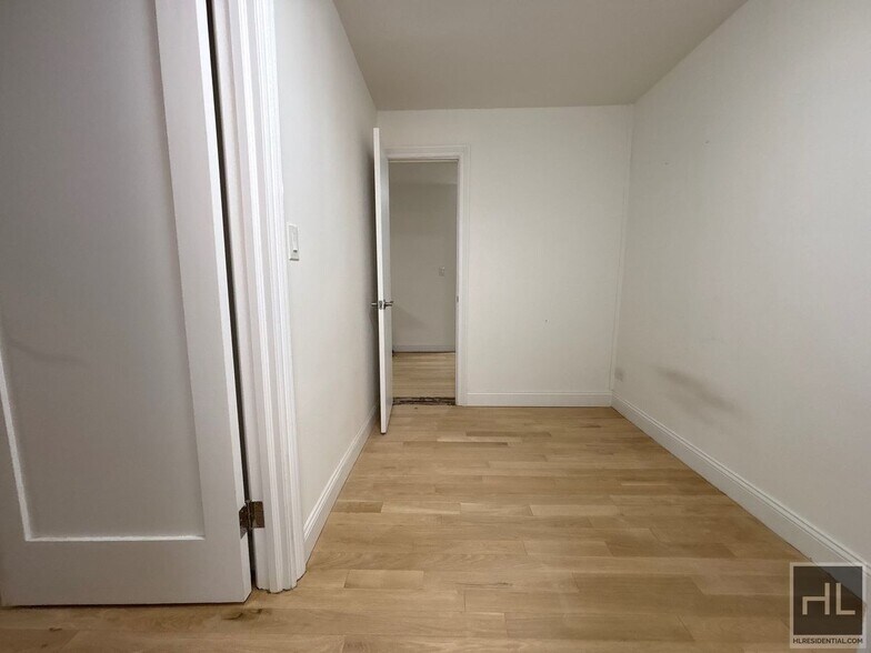 Building Photo - East 82nd Street