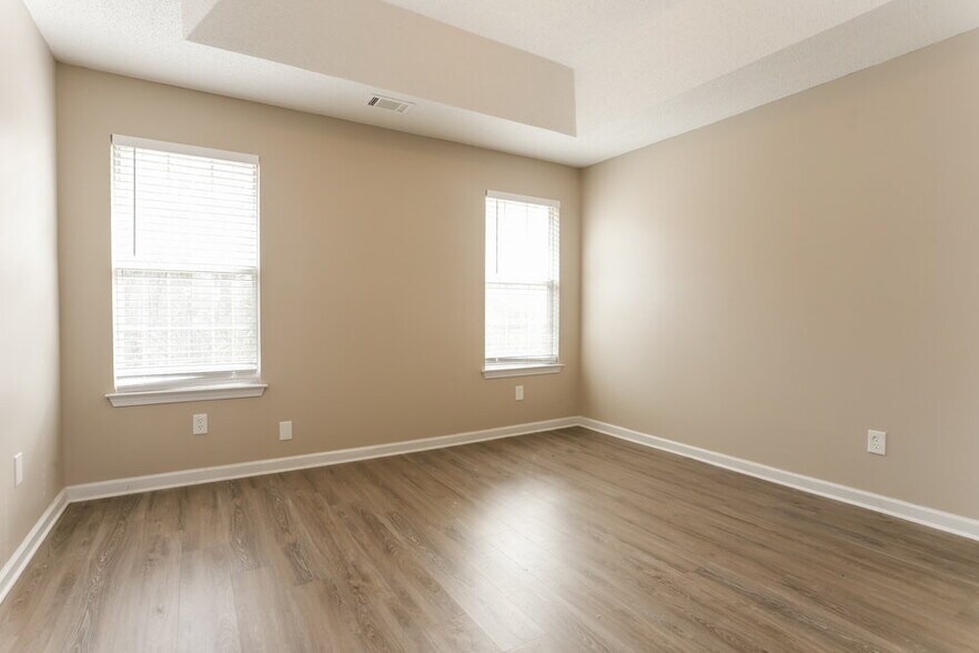 Building Photo - 2244 Waters Run