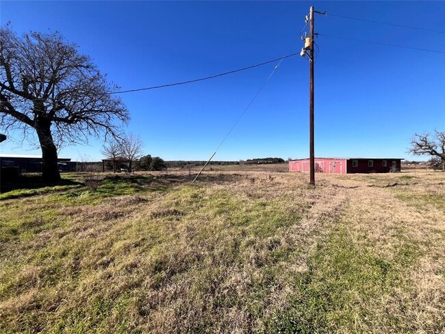 Building Photo - 162 FM 672