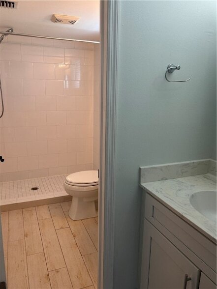 Building Photo - 451 Grove Isle Cir