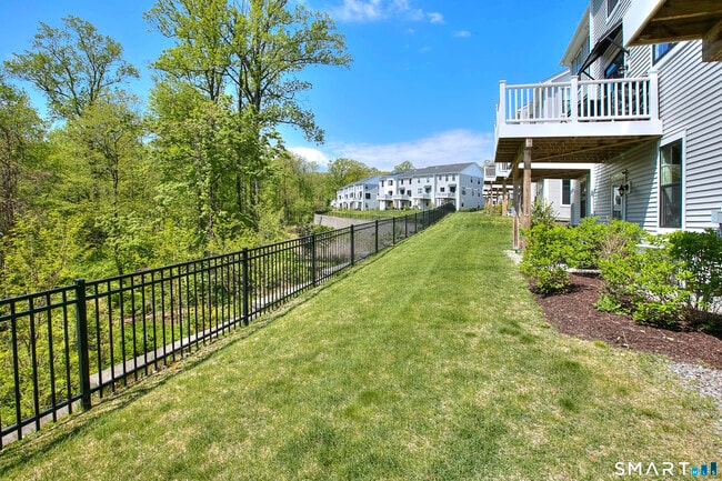 Building Photo - 89 Brentwood Cir