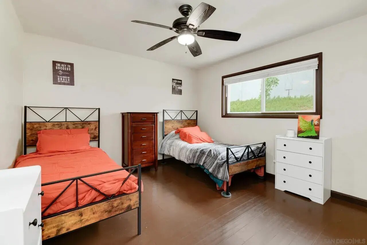 Building Photo - 4388 Bellflower Dr