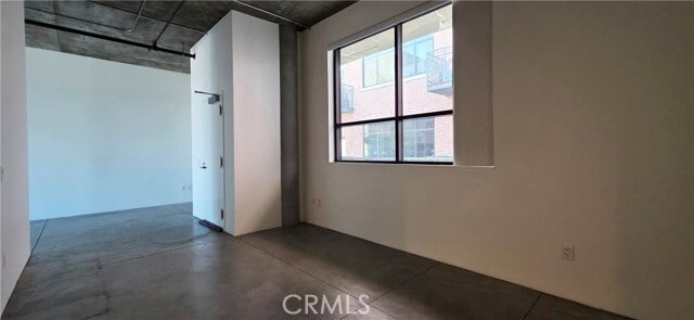 Building Photo - 835 Locust Ave