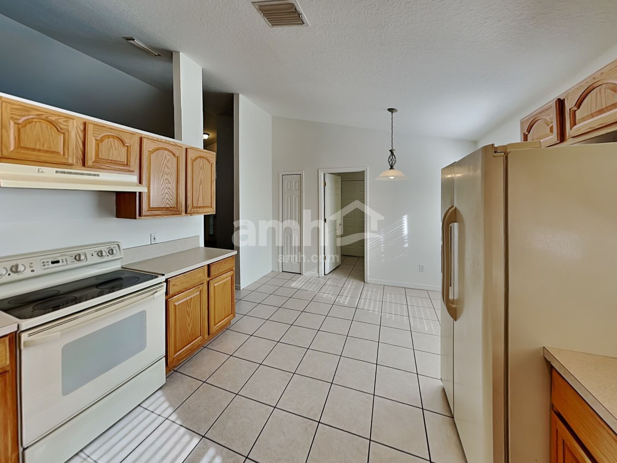 Building Photo - 15004 Shaw Rd