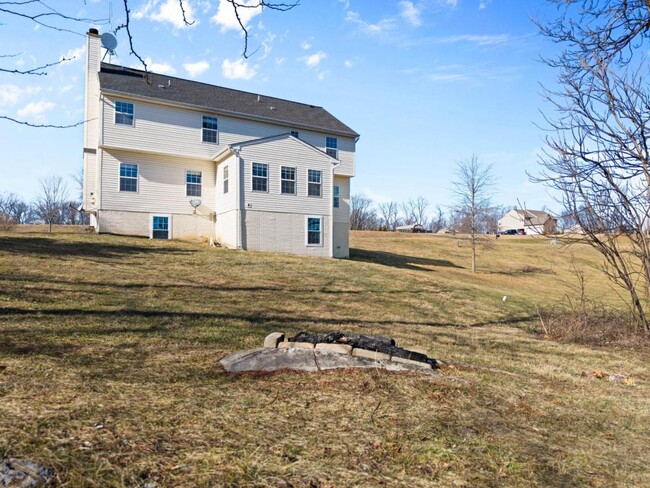 Building Photo - 357 Chimney Cir