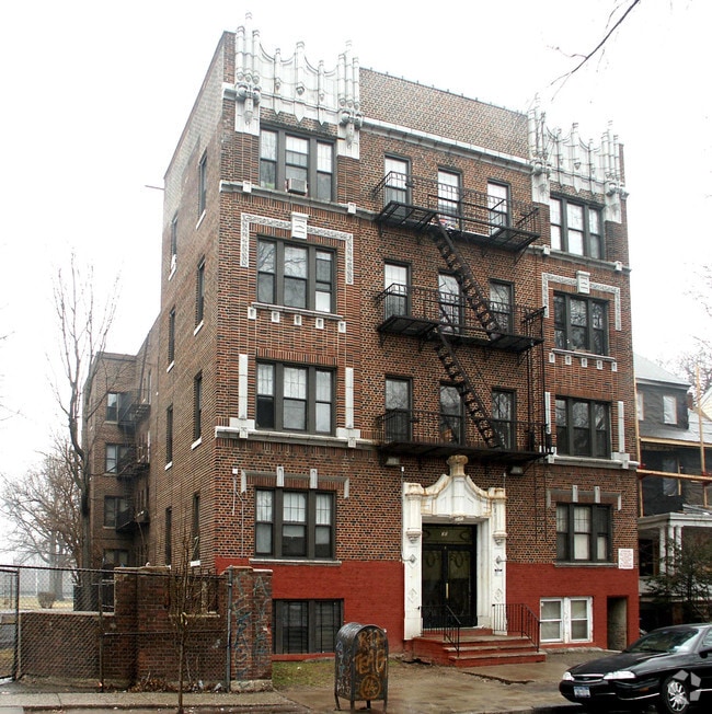 Primary Photo - Lenox on the Park