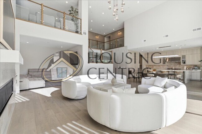 Building Photo - Unparalleled Executive Luxury Rental Home in Gated Community