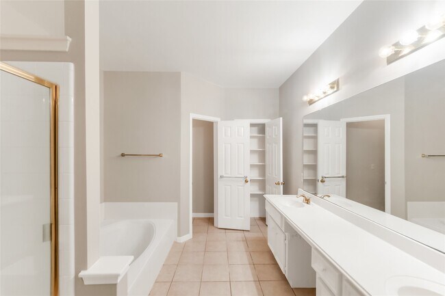 Building Photo - 3931 Shadow Trace Cir