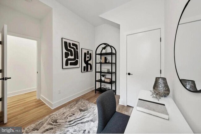 Building Photo - 2015 13th St NW